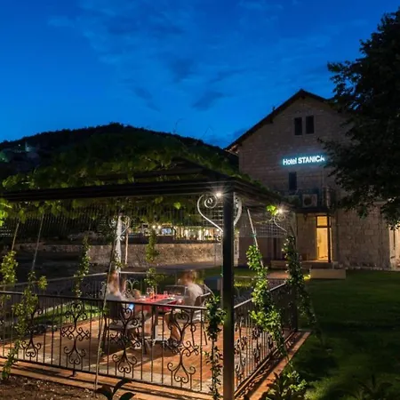 Hotel Stanica - The Imperial Route Heritage Experience Ravno
